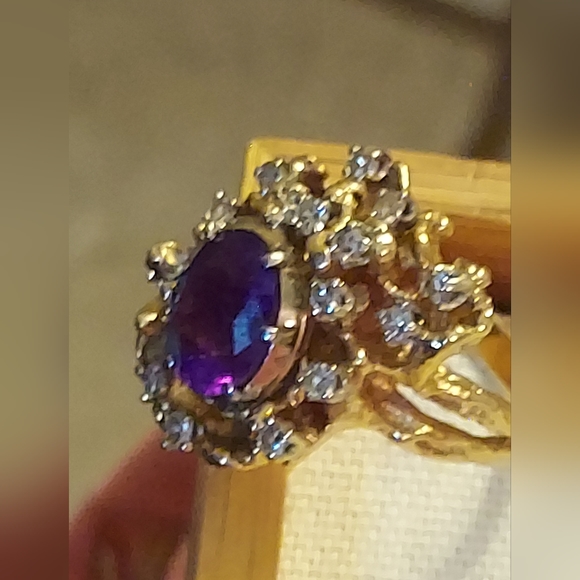 ๐14K Amethyst and diamond ring๐ - Picture 2 of 16